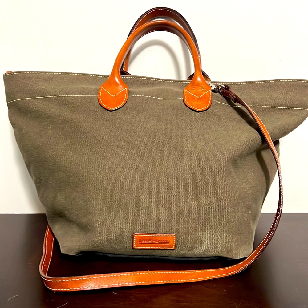 Dooney & Bourke handbag